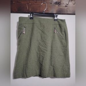 55% Wool Olive Green Women's Mini Skirt Size 8 TALBOTS WOOL SKIRT